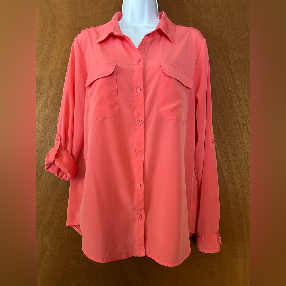 Old Navy Women’s Blouse Coral Roll Up Long Sleeve Button Up Chest Pockets Size L